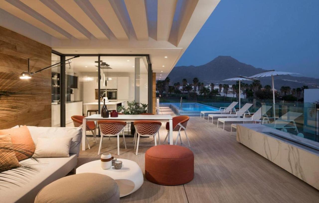 Luxury Villa Rebeka - Heated Pool And Jacuzzi 阿德耶 外观 照片